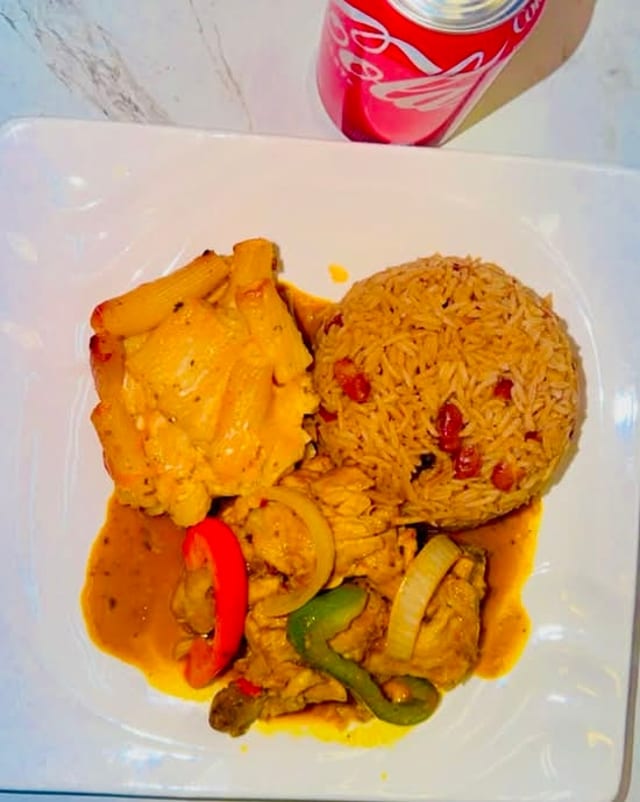 Chicken Curry Lunch Combo.